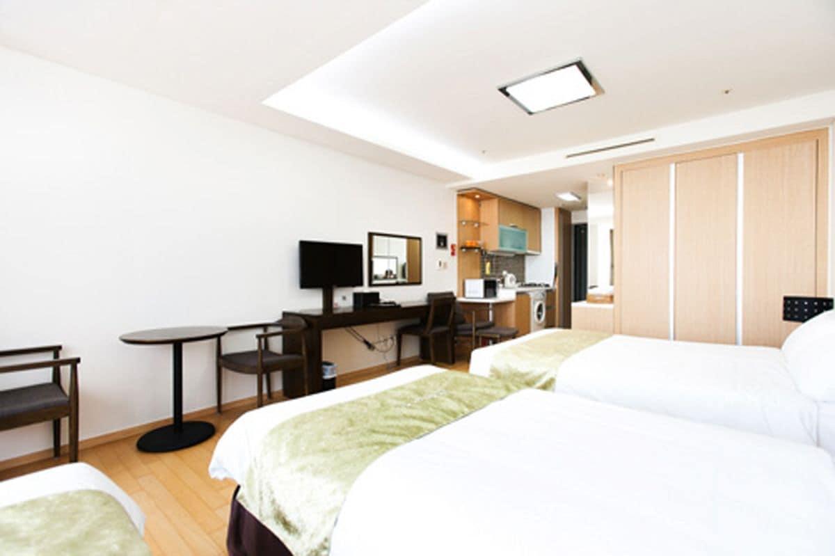 Hotel Hu Incheon Airport Exteriör bild