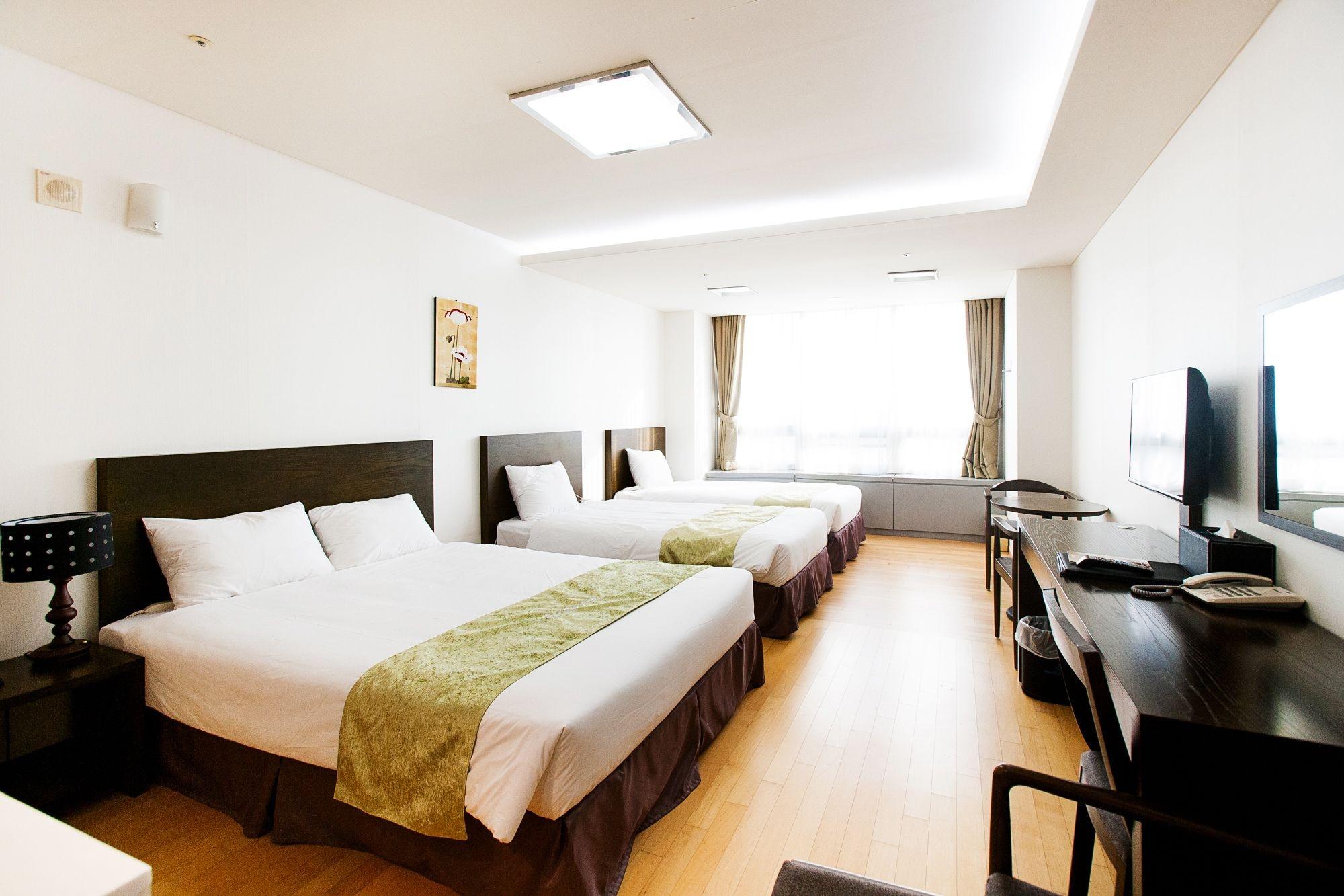 Hotel Hu Incheon Airport Exteriör bild