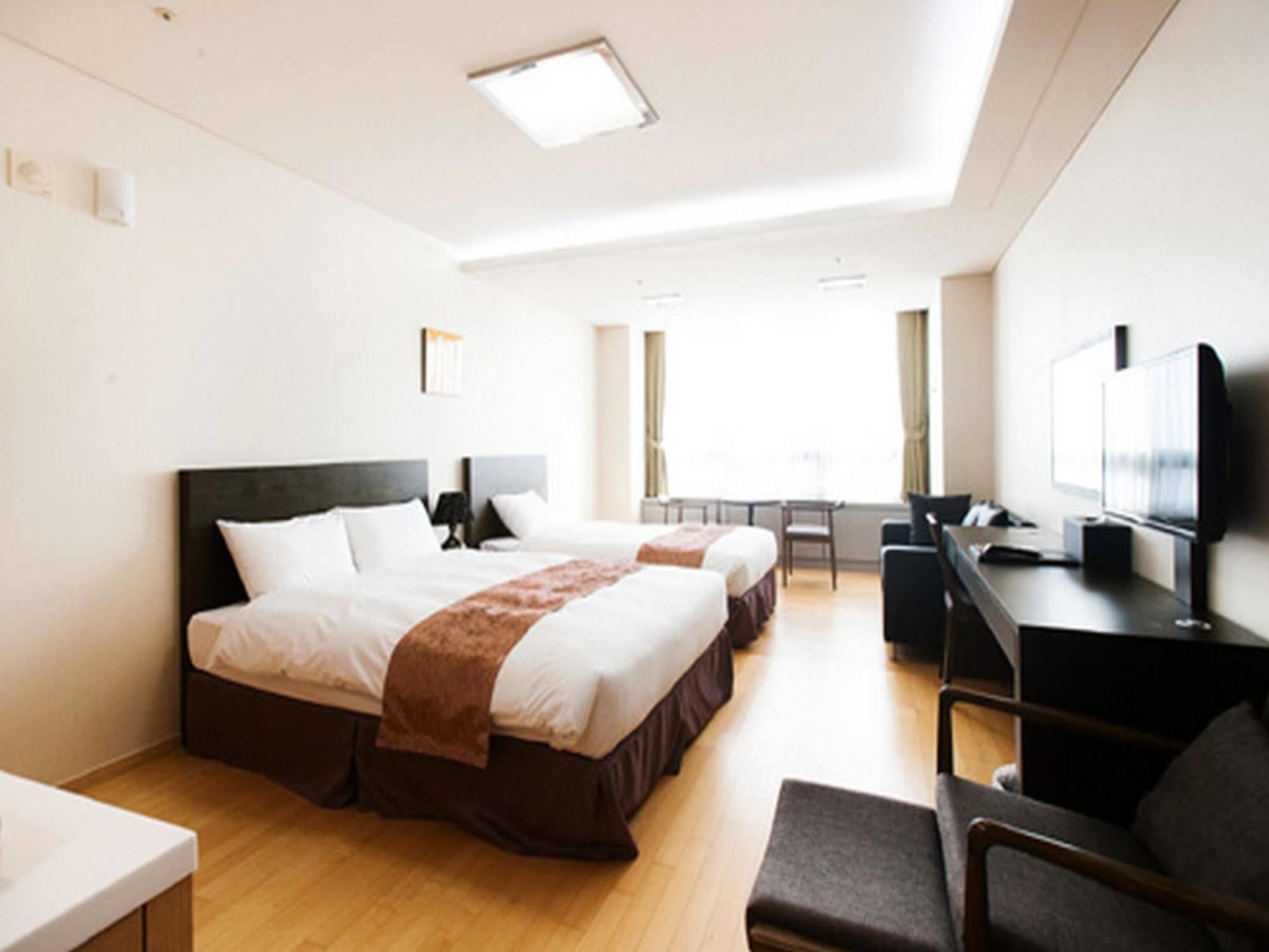 Hotel Hu Incheon Airport Exteriör bild